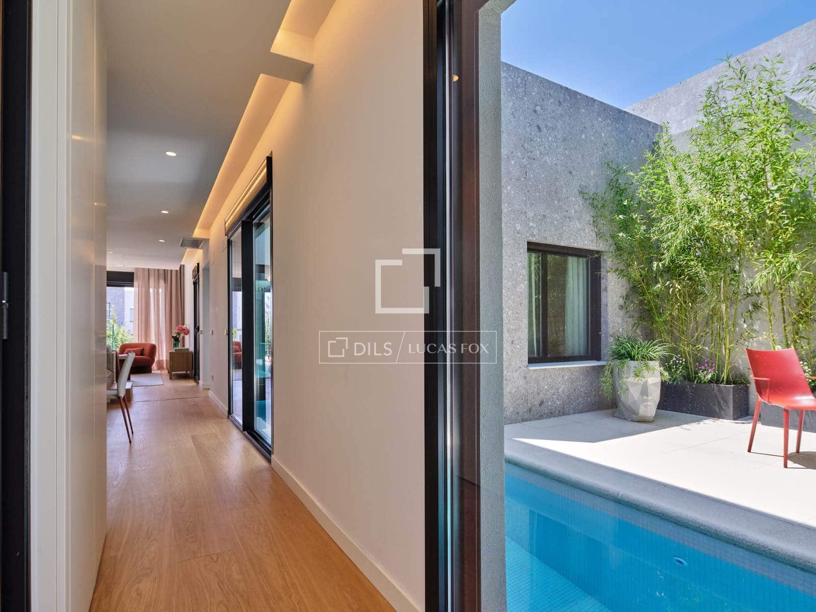 4 soverom Villa til salgs i Madrid by med svømmebasseng garasje - € 1 360 000 (Ref: 8947127)