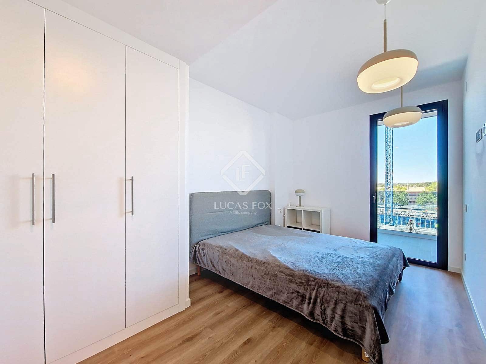 2 bedroom Apartment for rent in Vilanova i la Geltru with pool garage - € 1,630 (Ref: 8947605)