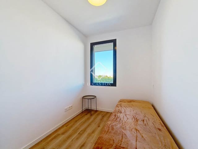 2 bedroom Apartment for rent in Vilanova i la Geltrú with pool garage - € 1,630 (Ref: 8947605)