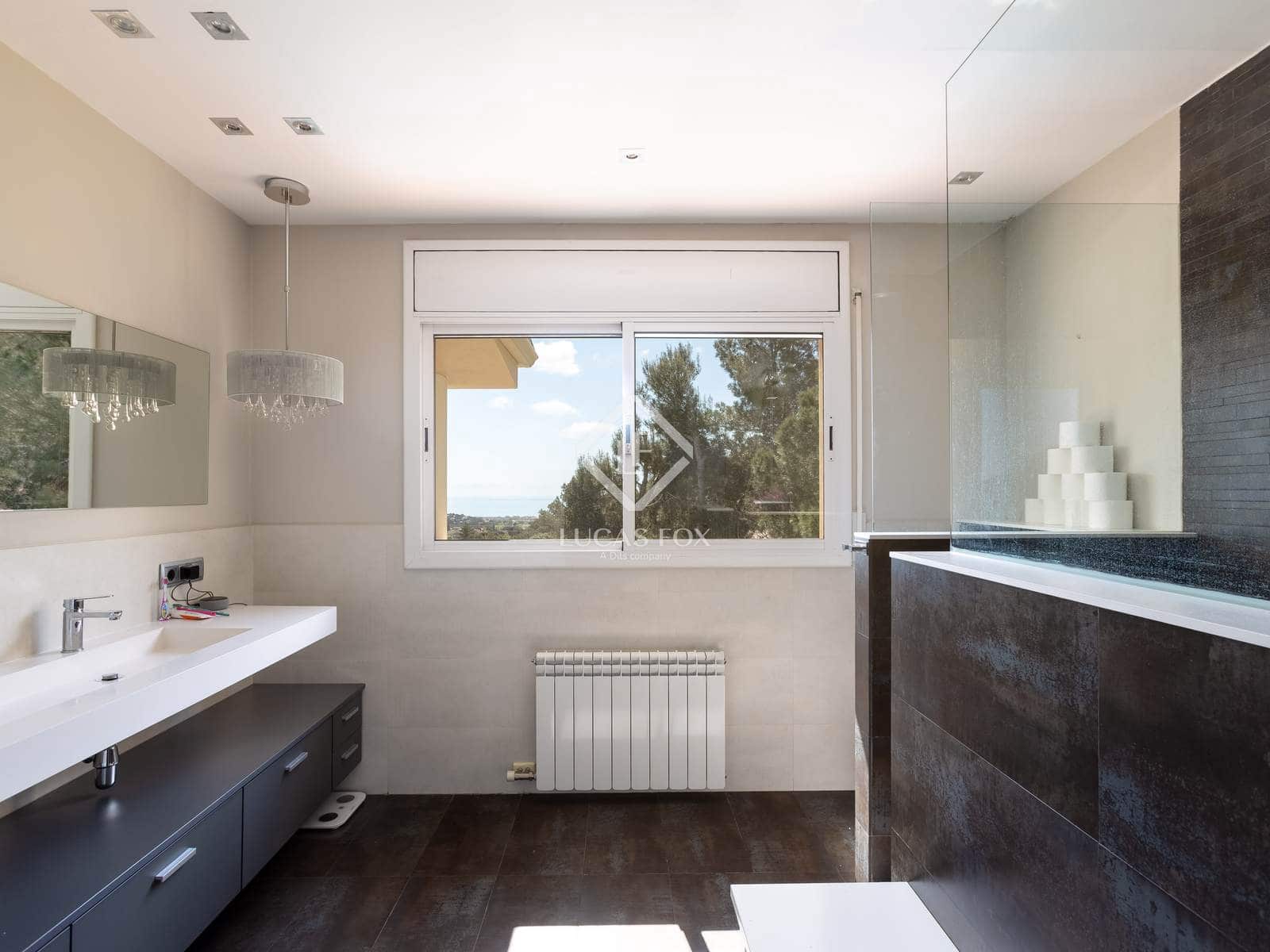 5 soverom Villa til salgs i Cabrils med svømmebasseng garasje - € 995 000 (Ref: 8949254)