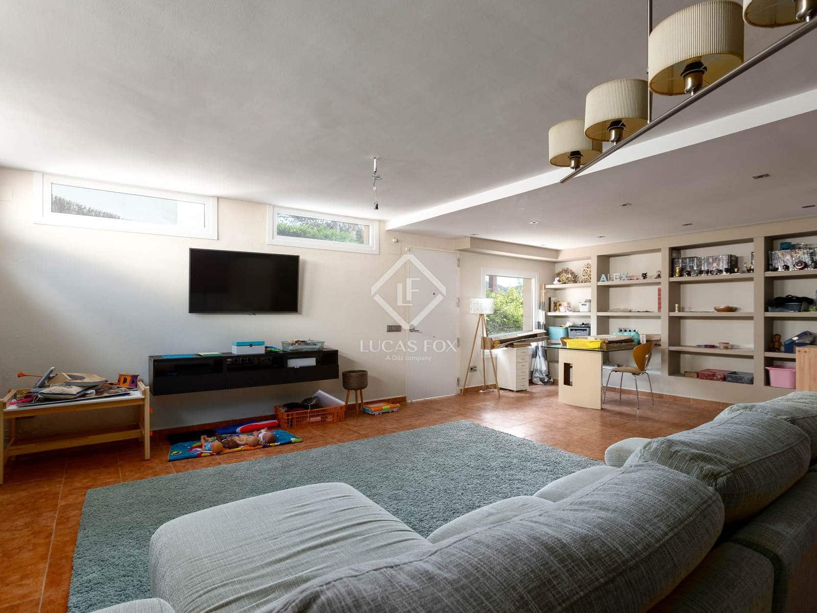 5 soverom Villa til salgs i Cabrils med svømmebasseng garasje - € 995 000 (Ref: 8949254)