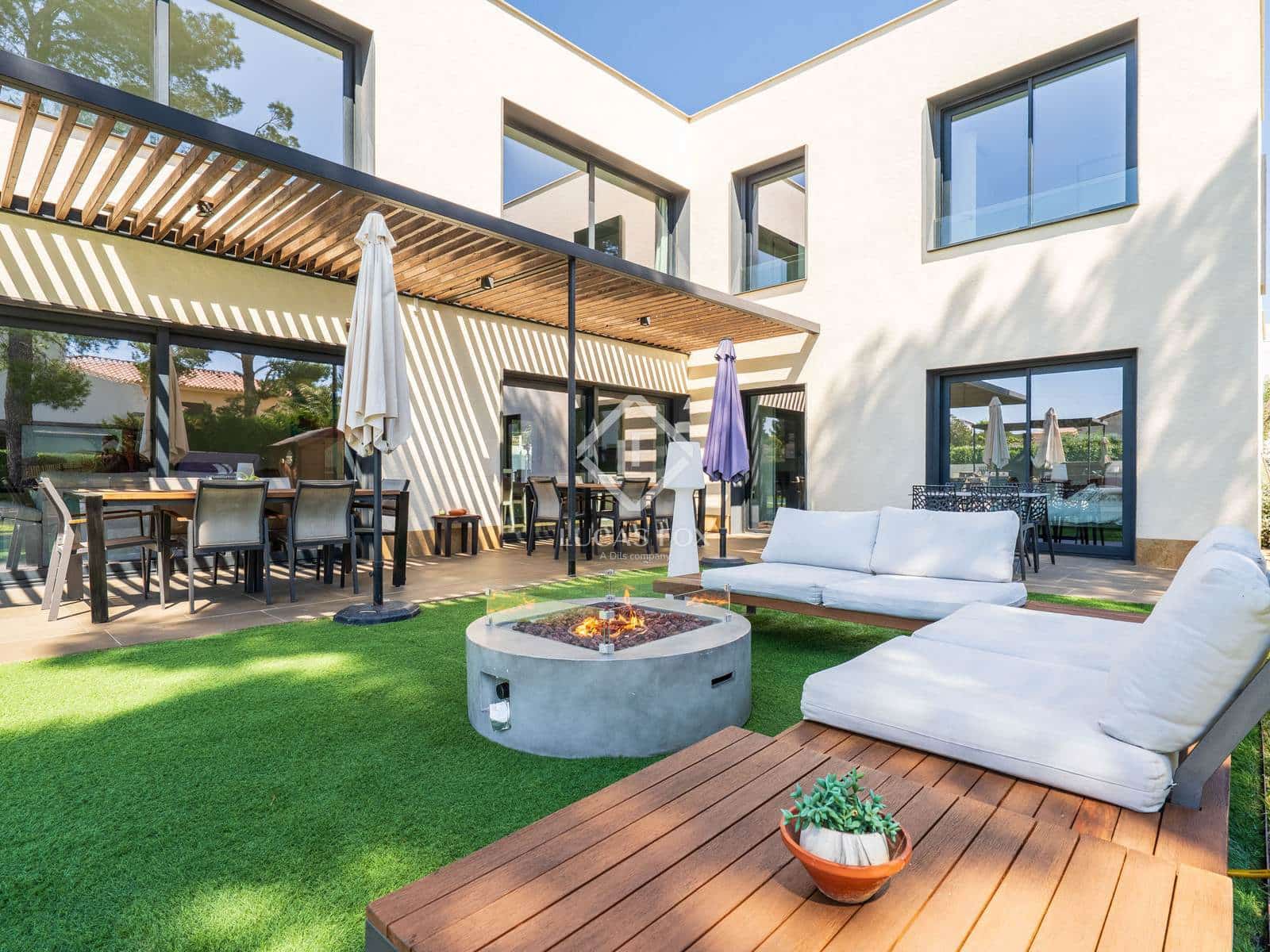 4 soveværelse Villa til salg i L'Ametlla de Mar med garage - € 898.000 (Ref: 8949508)