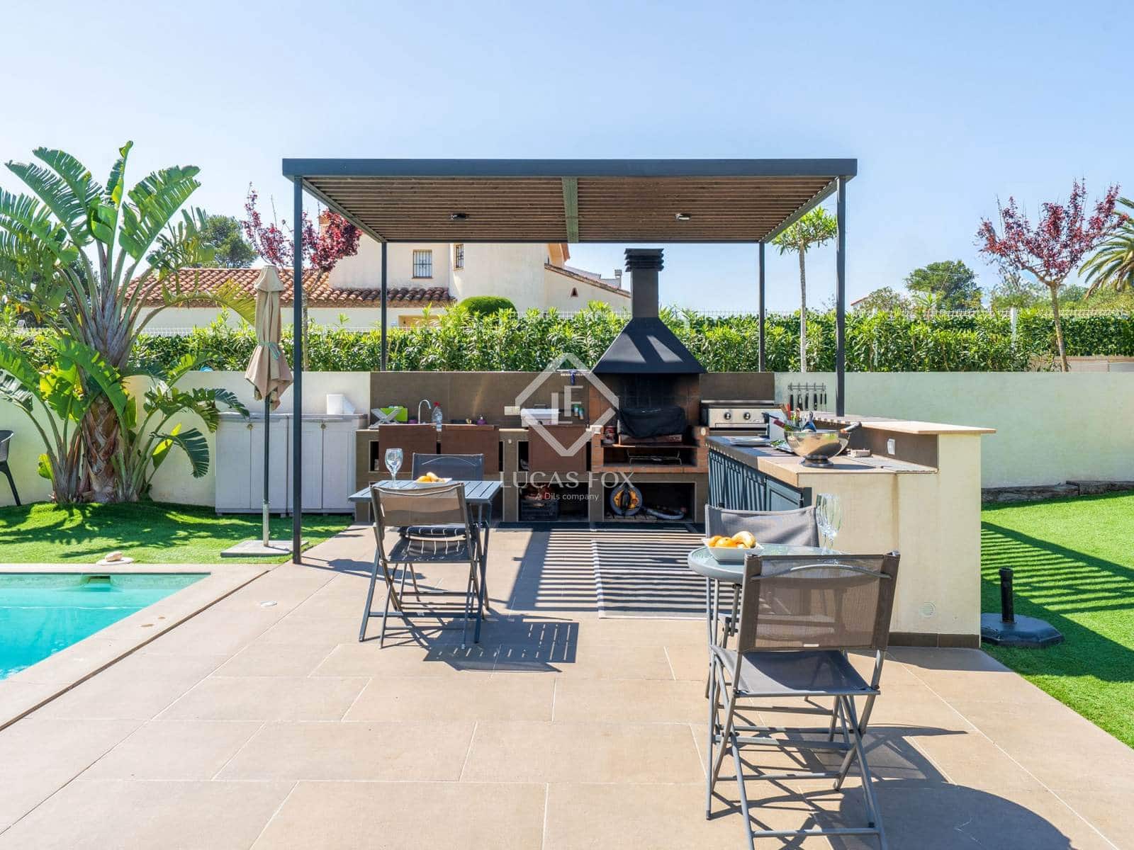 4 soveværelse Villa til salg i L'Ametlla de Mar med garage - € 898.000 (Ref: 8949508)