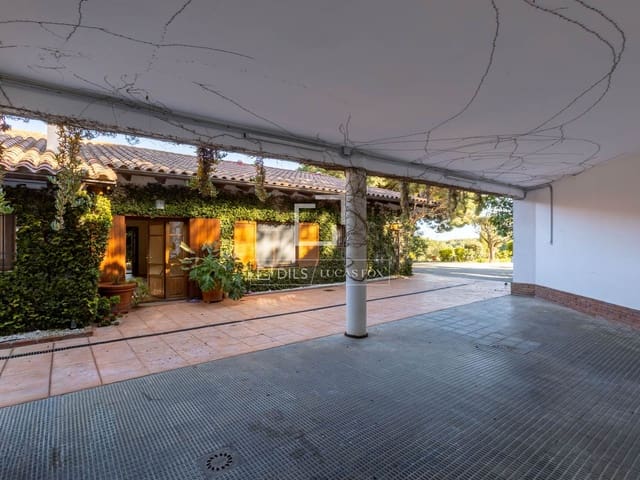 6 slaapkamer Villa te koop in Cabrera de Mar met zwembad garage - € 1.850.000 (Ref: 8949727)