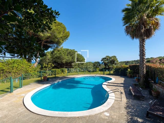 6 slaapkamer Villa te koop in Cabrera de Mar met zwembad garage - € 1.850.000 (Ref: 8949727)