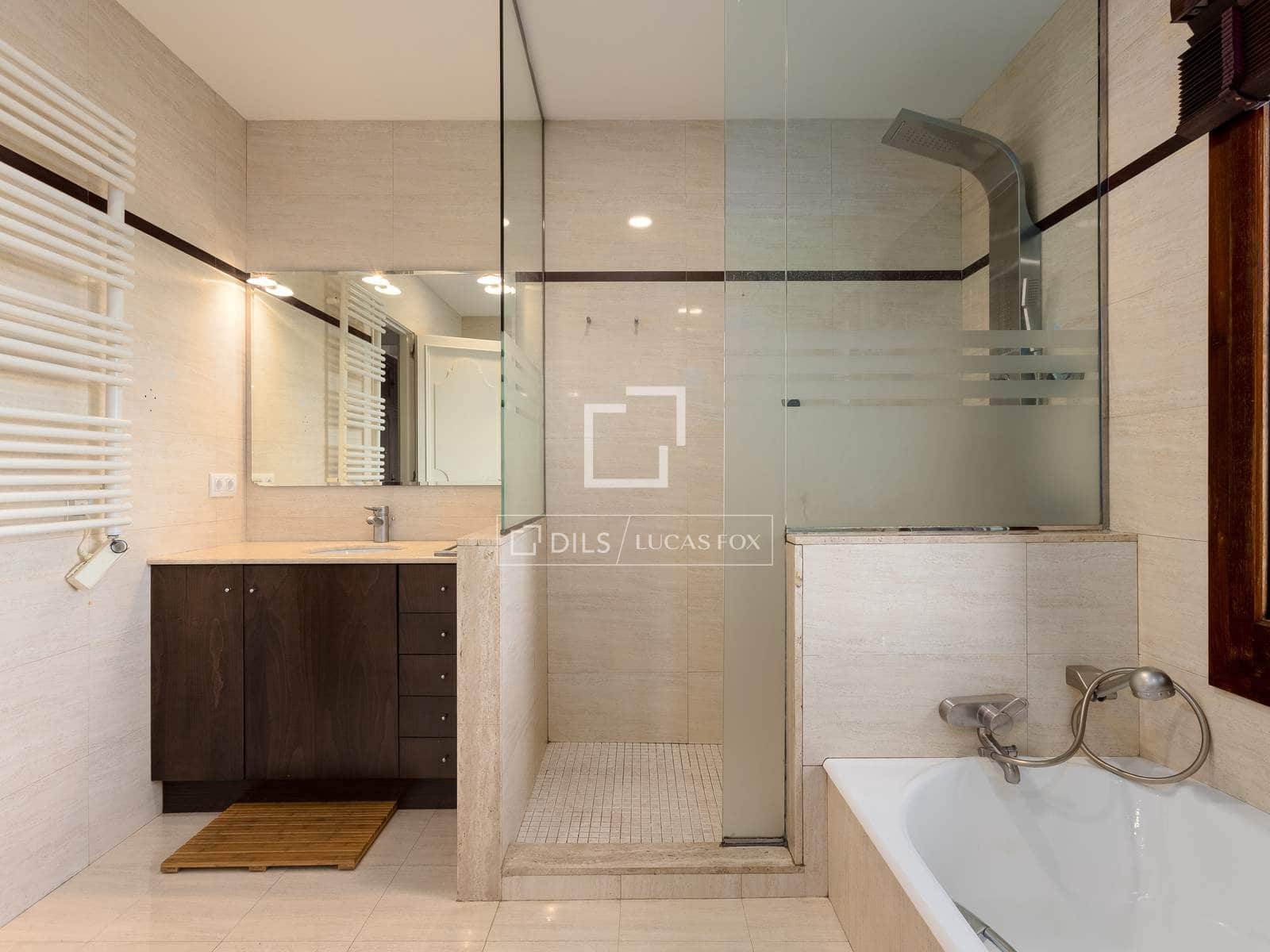 6 makuuhuone Huvila myytävänä paikassa Cabrera de Mar mukana uima-altaan 
autotalli - 1 850 000 € (Ref: 8949727)