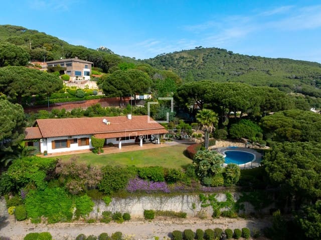 6 sypialnia Willa na sprzedaż w Cabrera de Mar z basenem garażem - 1 850 000 € (Ref: 8949727)