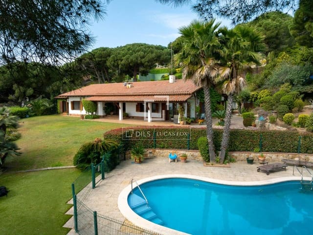 6 sypialnia Willa na sprzedaż w Cabrera de Mar z basenem garażem - 1 850 000 € (Ref: 8949727)