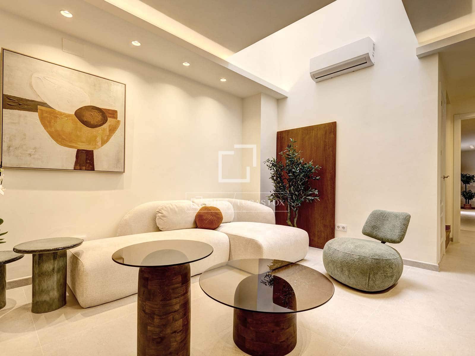 3 sypialnia Willa na sprzedaż w Estepona - 782 000 € (Ref: 8949728)