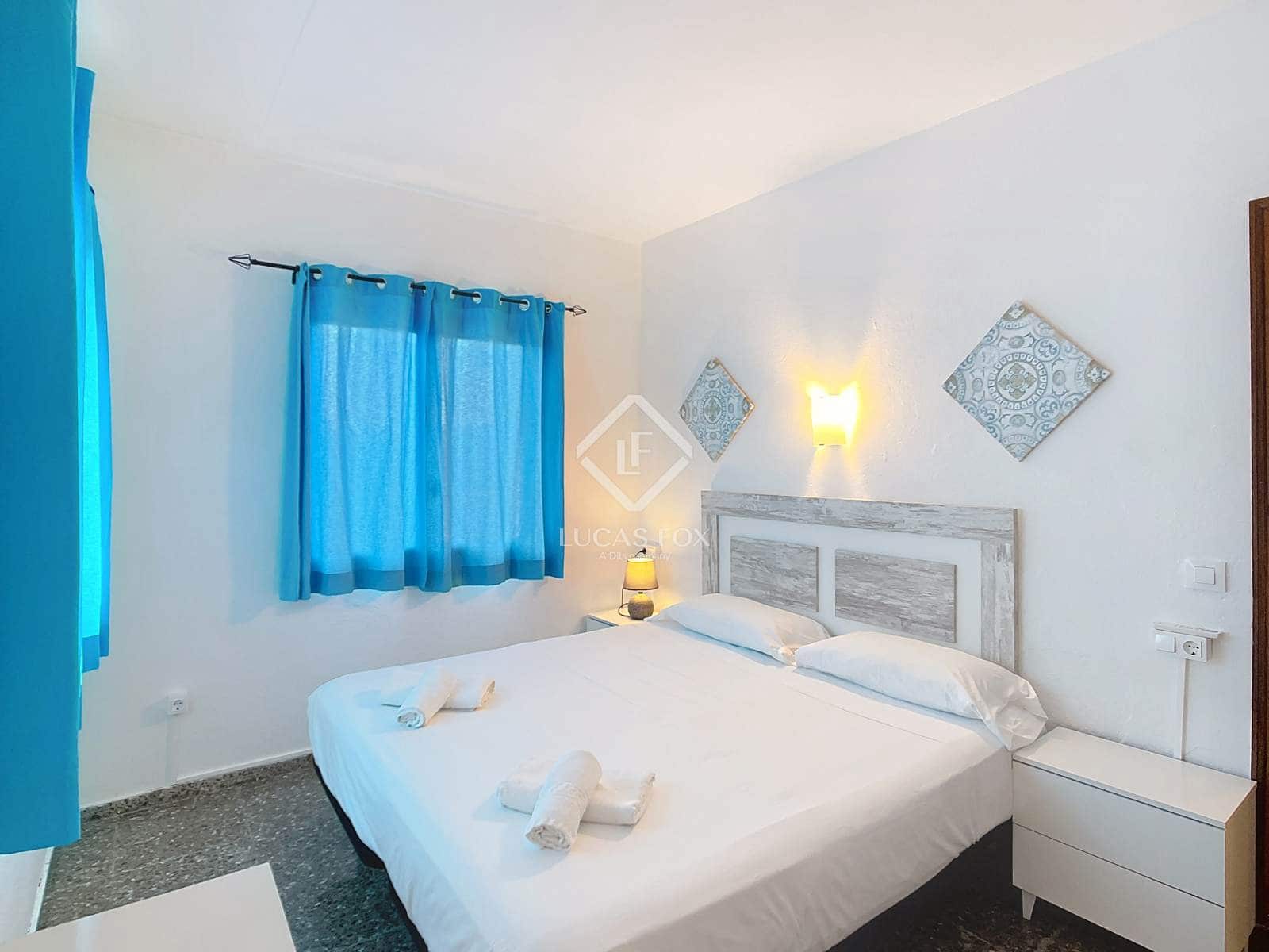 5 slaapkamer Villa te koop in Ciutadella de Menorca met zwembad garage - € 884.000 (Ref: 8951011)