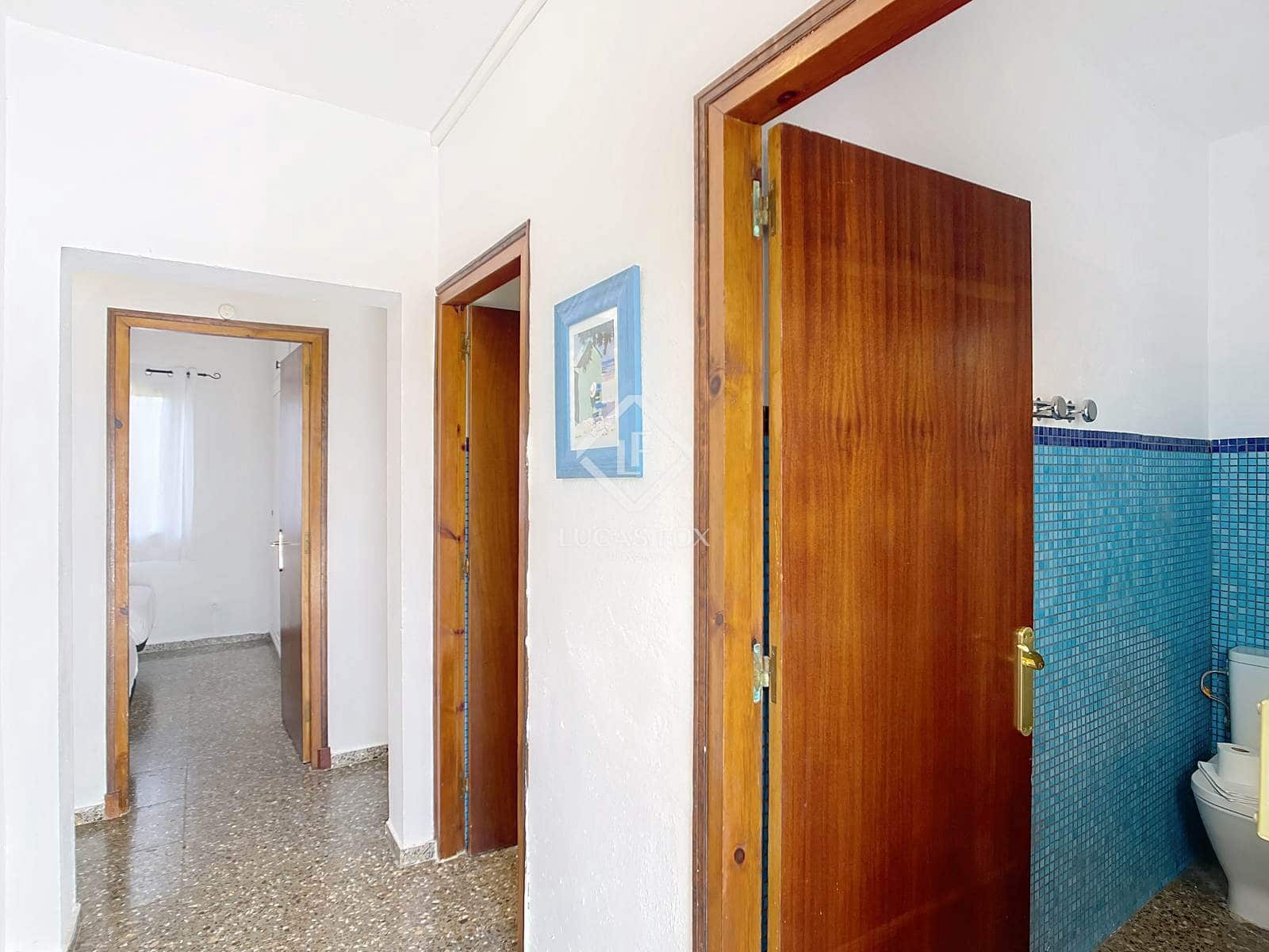 5 slaapkamer Villa te koop in Ciutadella de Menorca met zwembad garage - € 884.000 (Ref: 8951011)