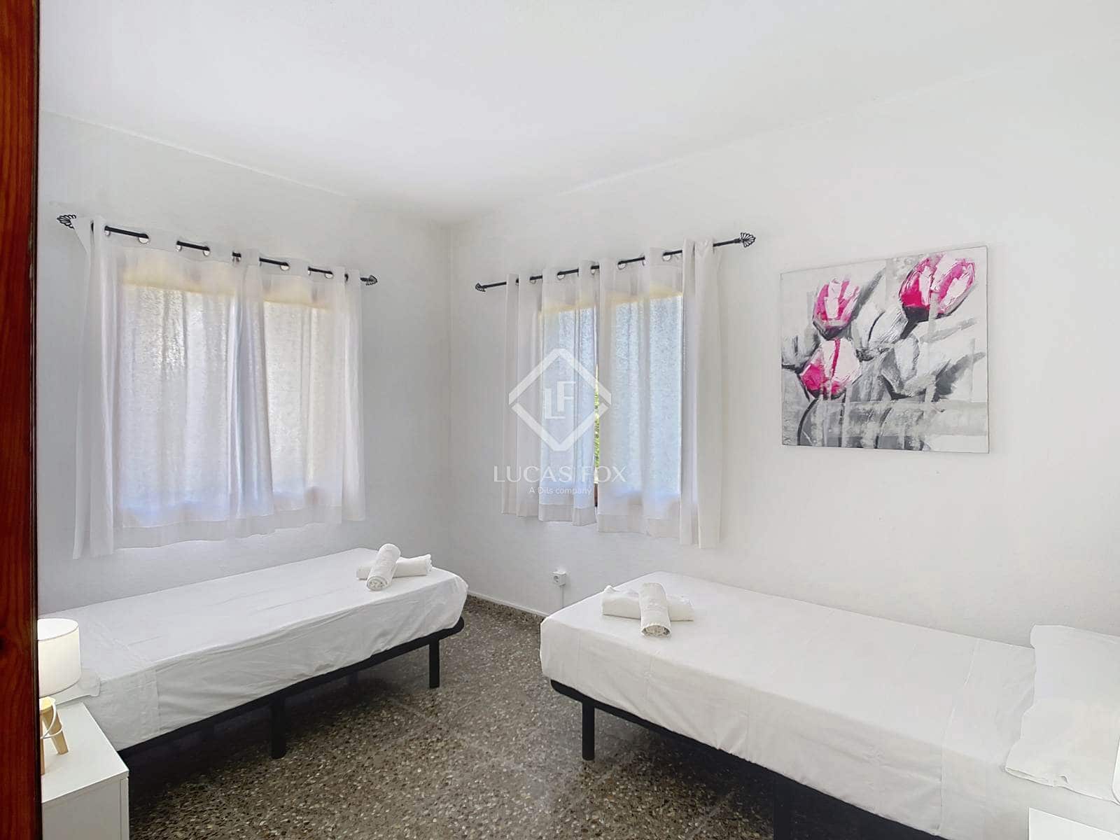 5 slaapkamer Villa te koop in Ciutadella de Menorca met zwembad garage - € 884.000 (Ref: 8951011)