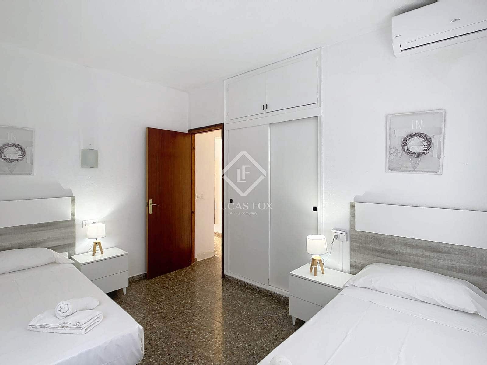 5 slaapkamer Villa te koop in Ciutadella de Menorca met zwembad garage - € 884.000 (Ref: 8951011)