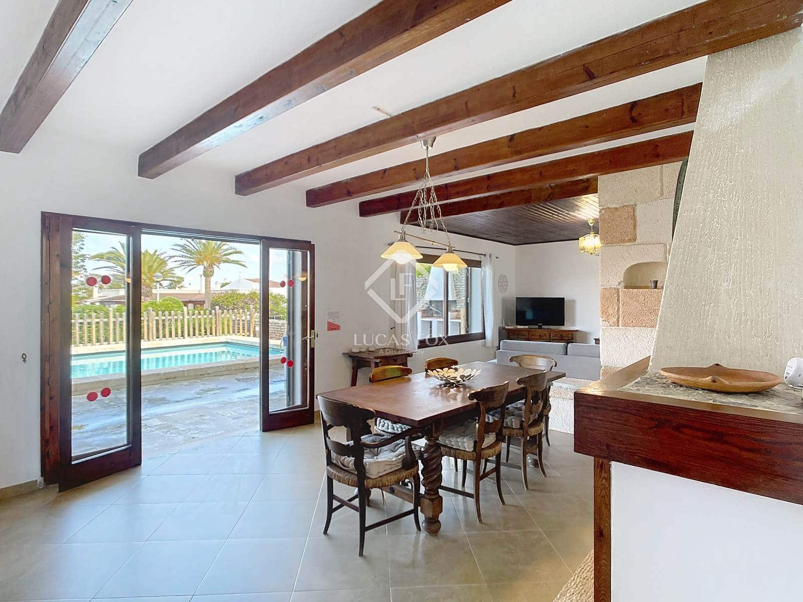 5 slaapkamer Villa te koop in Ciutadella de Menorca met zwembad garage - € 884.000 (Ref: 8951011)