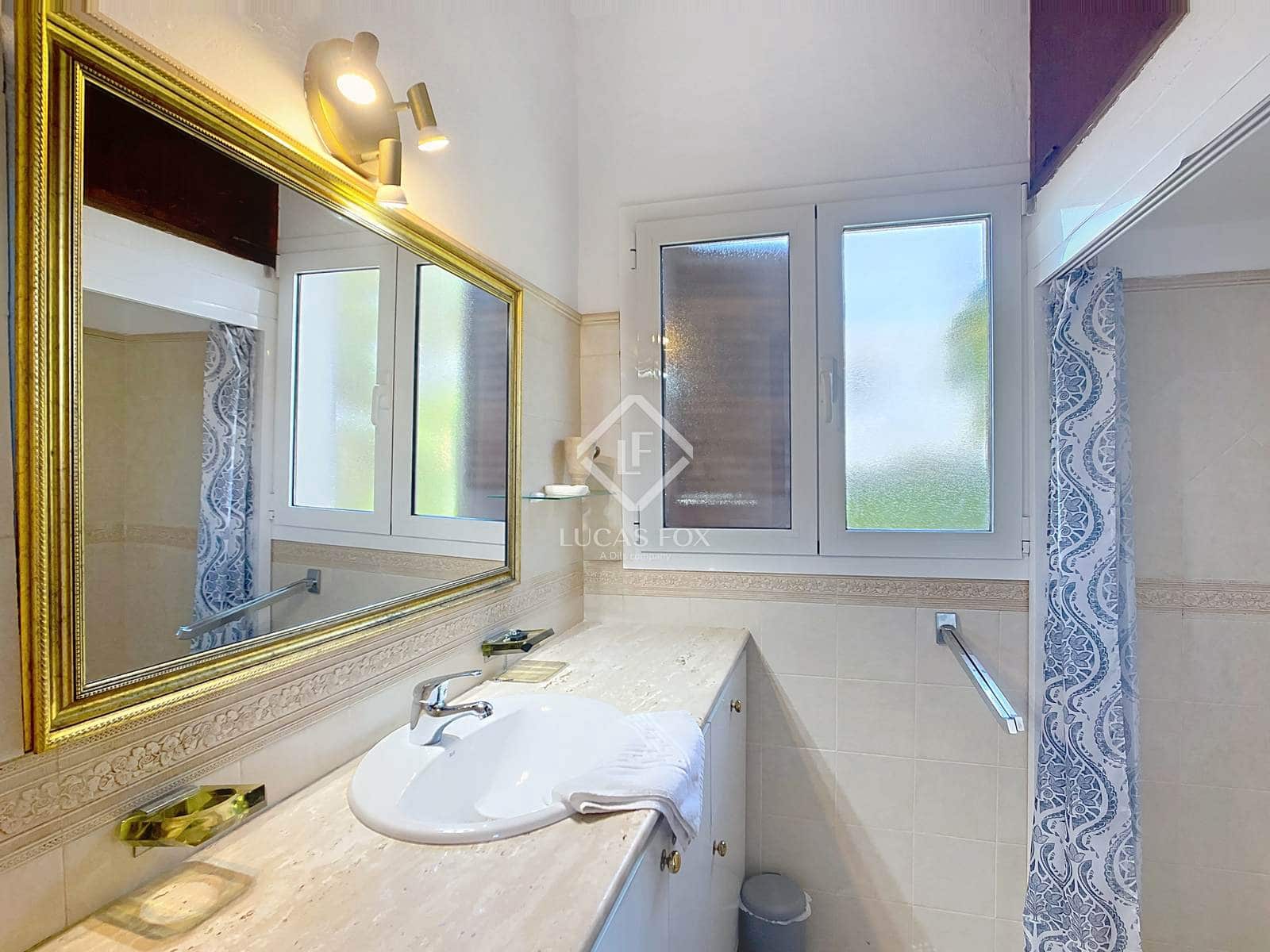 5 slaapkamer Villa te koop in Ciutadella de Menorca met zwembad garage - € 884.000 (Ref: 8951011)