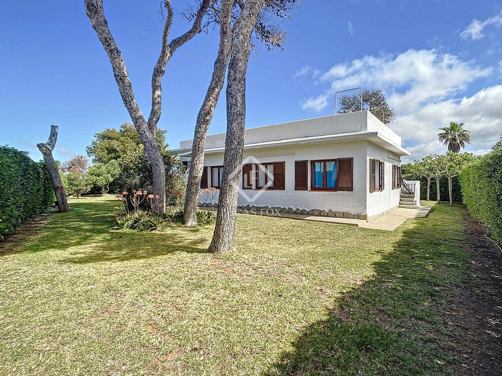 5 slaapkamer Villa te koop in Ciutadella de Menorca met zwembad garage - € 884.000 (Ref: 8951011)