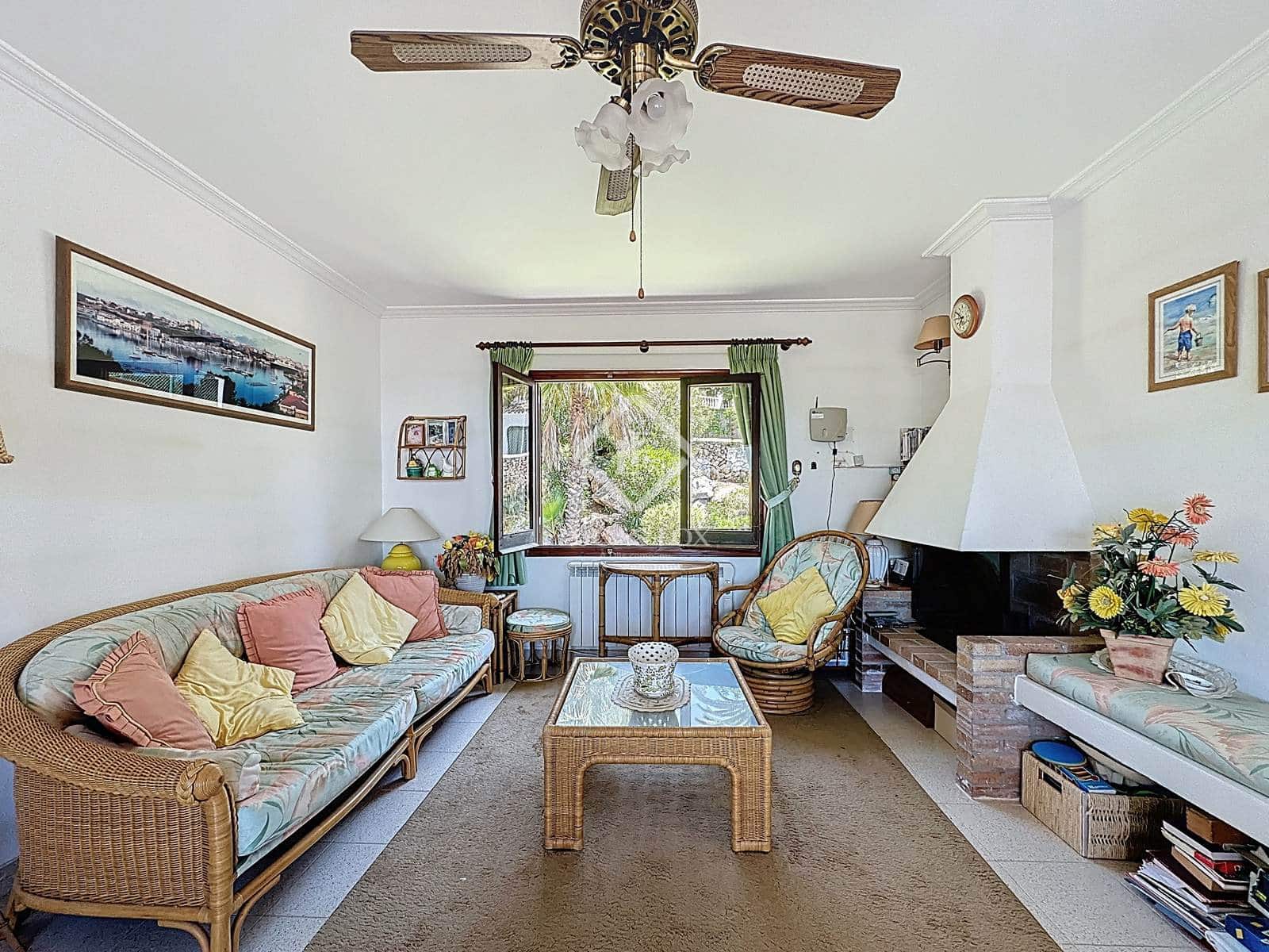 4 soveværelse Villa til salg i Alayor / Alaior med swimmingpool garage - € 599.999 (Ref: 8953085)