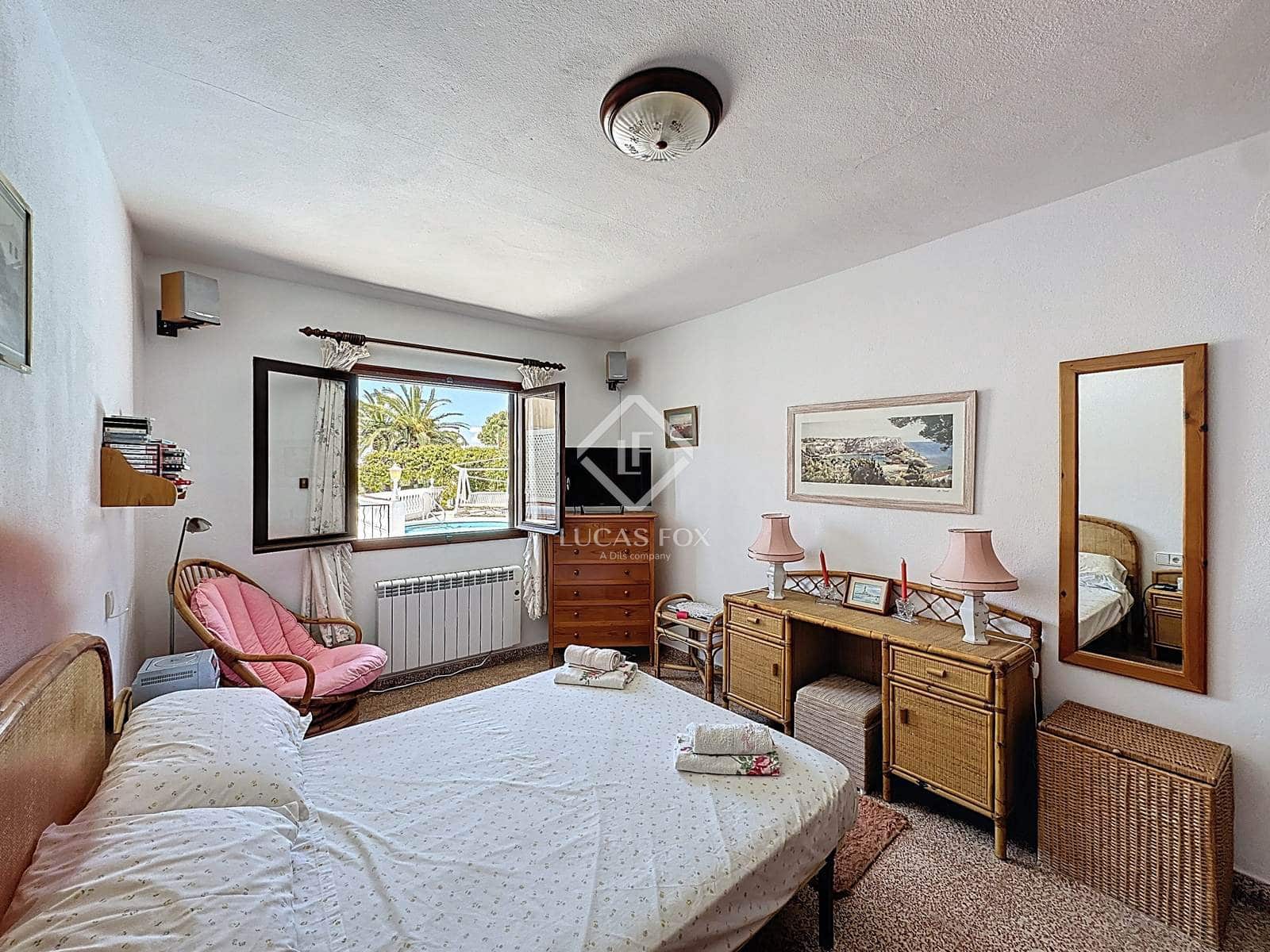 4 soveværelse Villa til salg i Alayor / Alaior med swimmingpool garage - € 599.999 (Ref: 8953085)