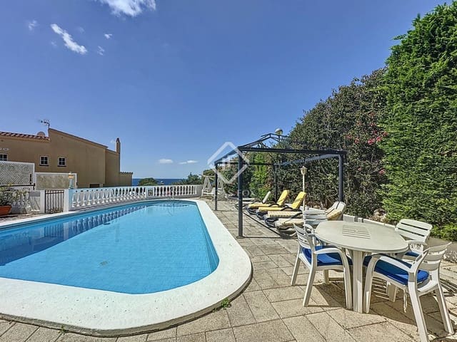 4 soveværelse Villa til salg i Alayor / Alaior med swimmingpool garage - € 599.999 (Ref: 8953085)