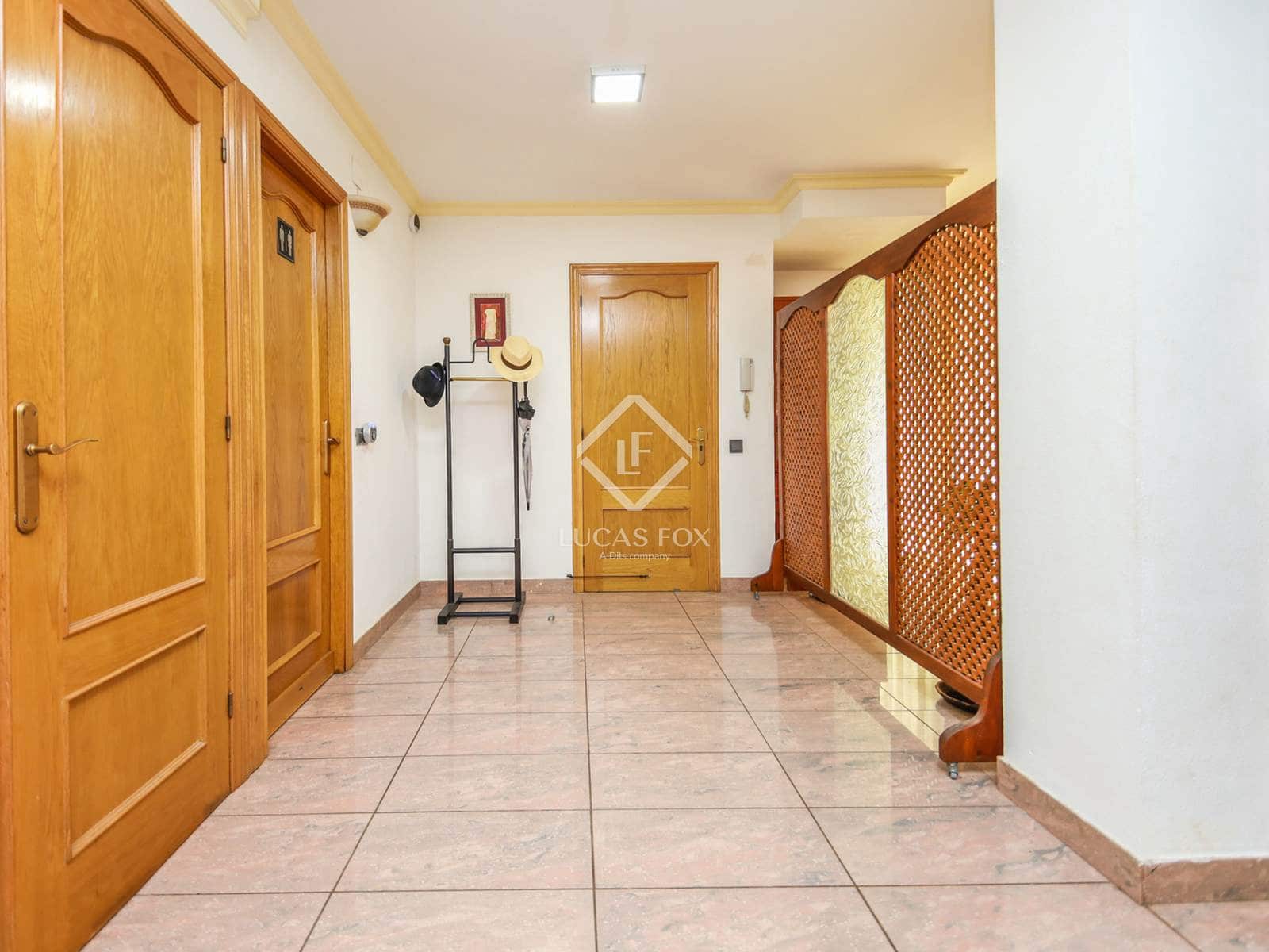 5 bedroom Villa for sale in Salou with pool garage - € 735,000 (Ref: 8953531)