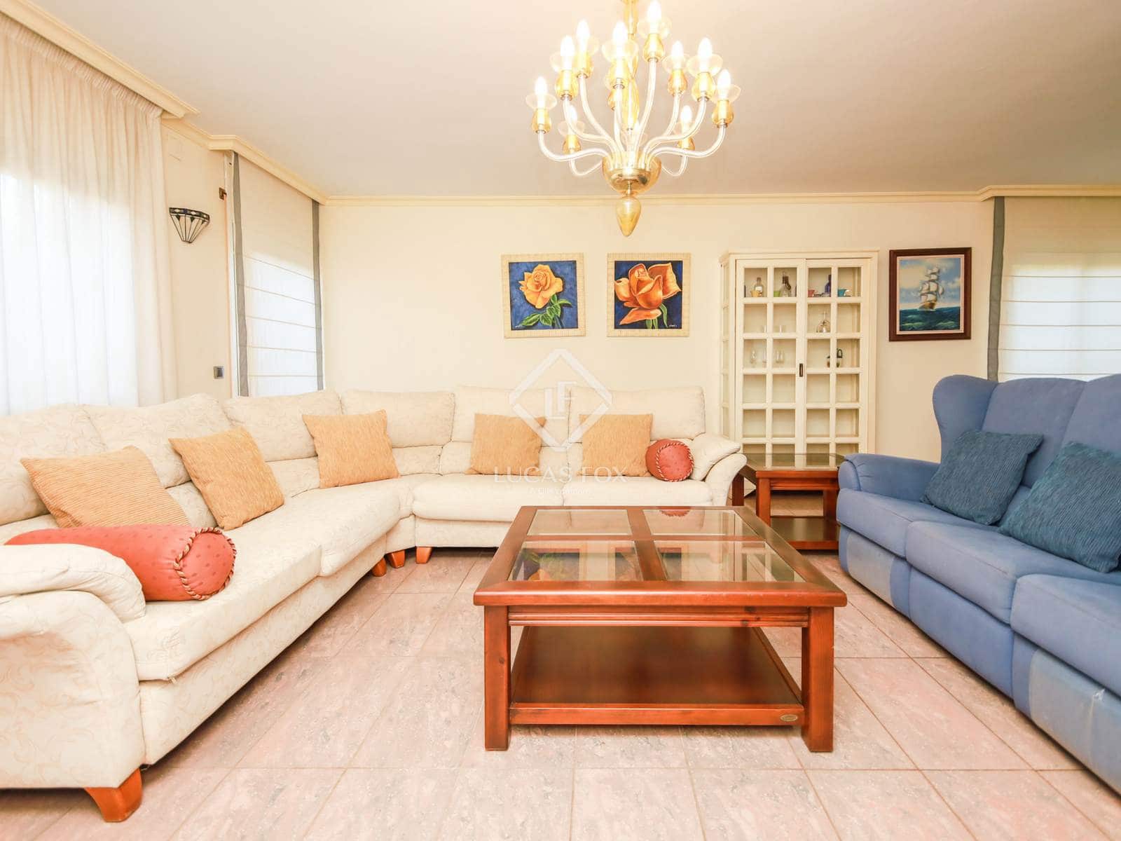 5 bedroom Villa for sale in Salou with pool garage - € 735,000 (Ref: 8953531)