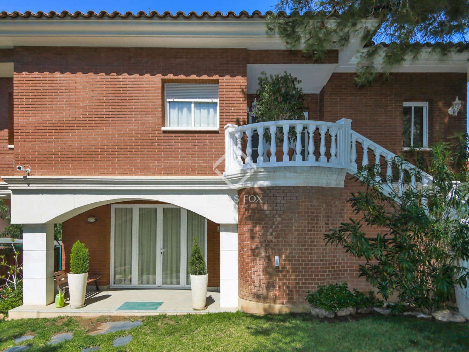 5 bedroom Villa for sale in Salou with pool garage - € 735,000 (Ref: 8953531)