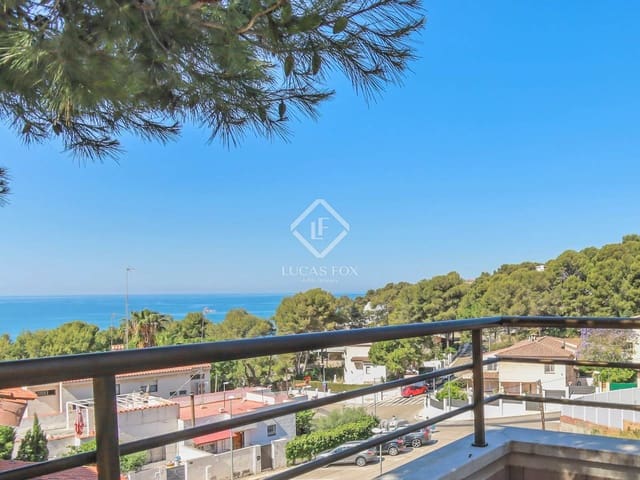 5 soverom Villa til salgs i Salou med svømmebasseng garasje - € 735 000 (Ref: 8953531)