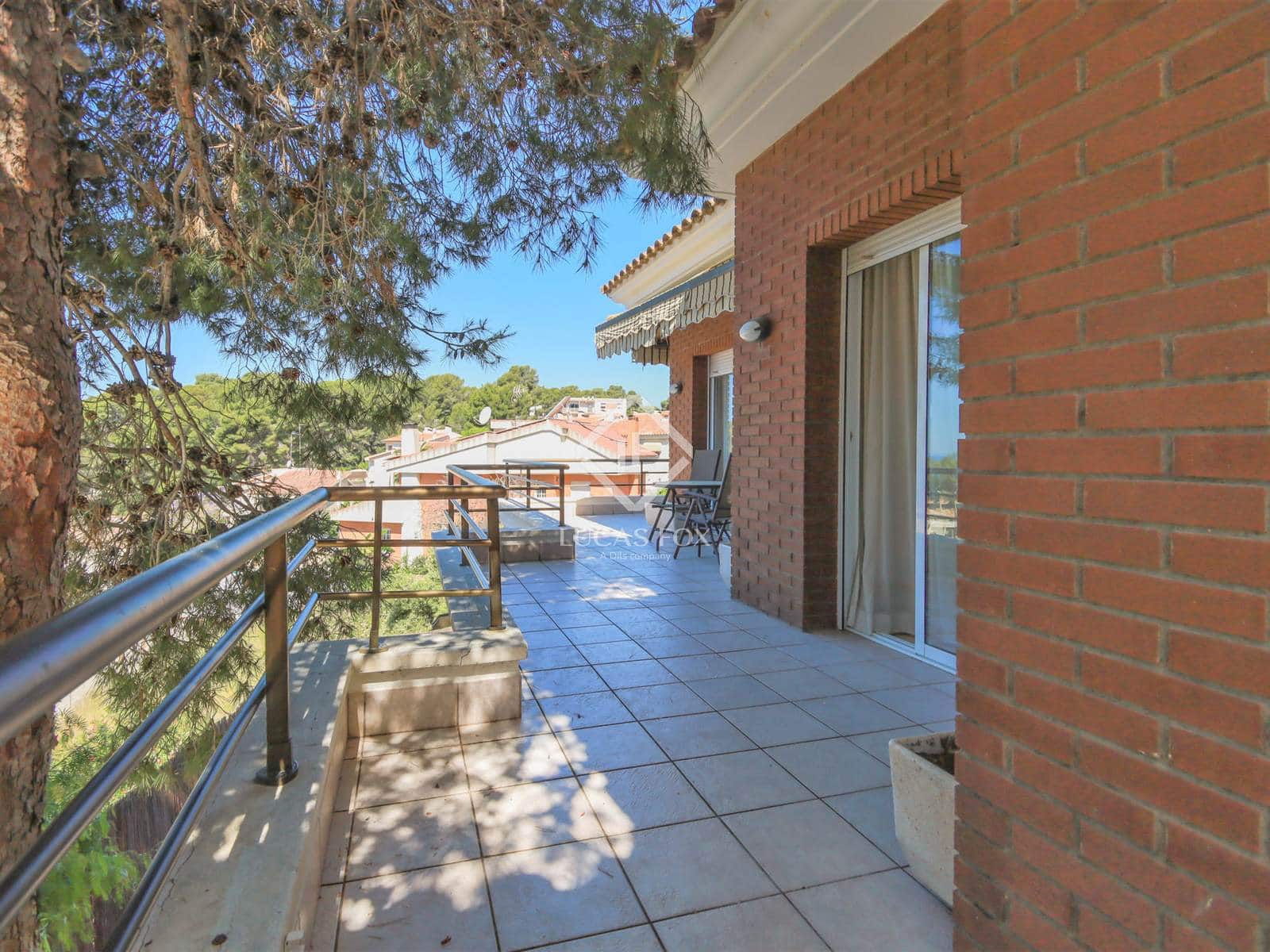 5 bedroom Villa for sale in Salou with pool garage - € 735,000 (Ref: 8953531)