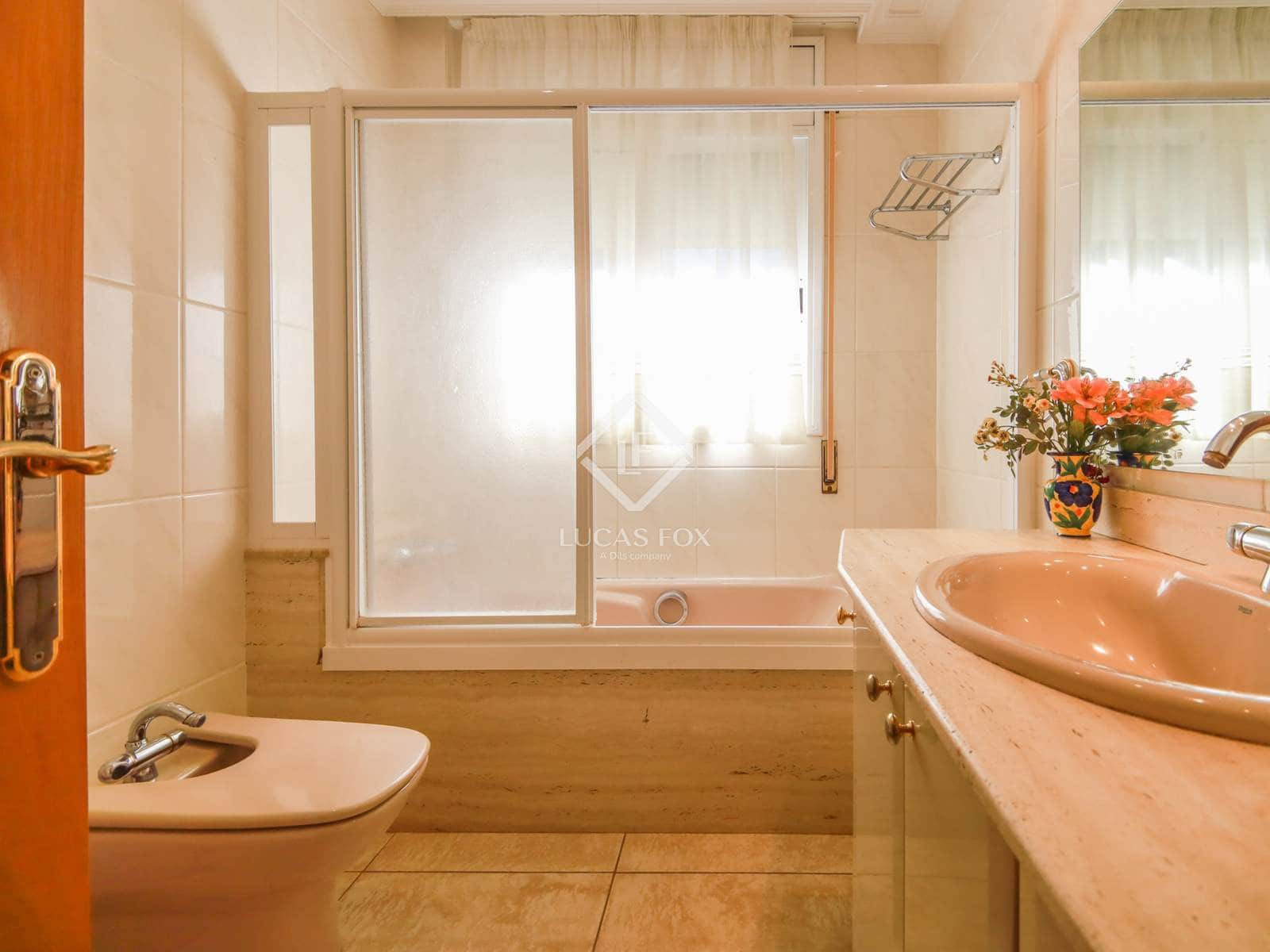 5 bedroom Villa for sale in Salou with pool garage - € 735,000 (Ref: 8953531)