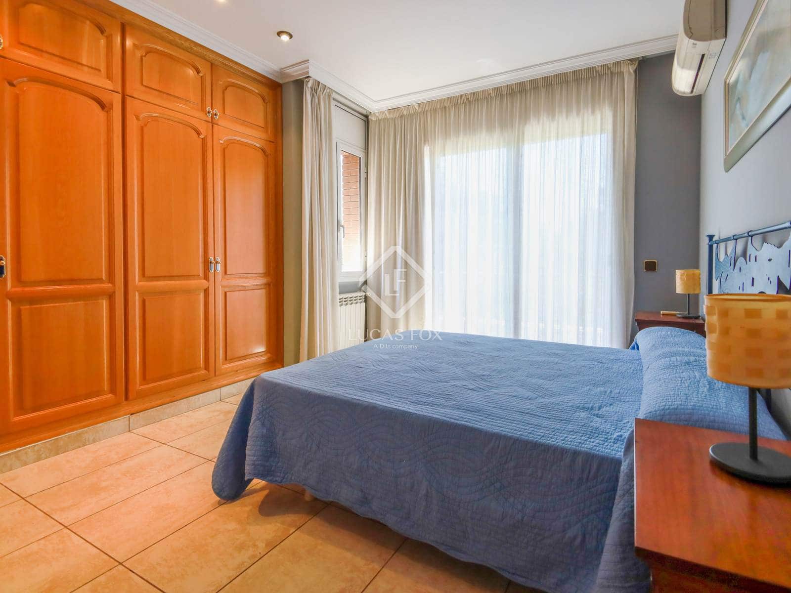 5 bedroom Villa for sale in Salou with pool garage - € 735,000 (Ref: 8953531)