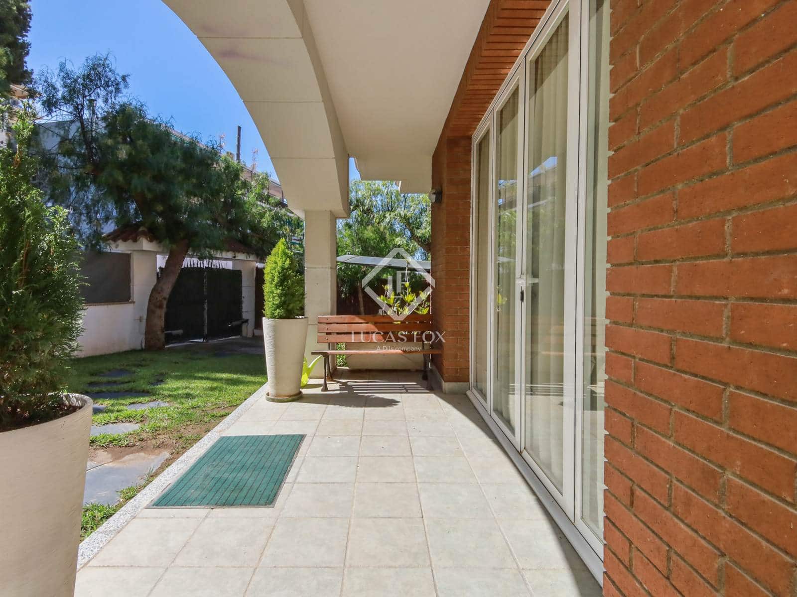 5 bedroom Villa for sale in Salou with pool garage - € 735,000 (Ref: 8953531)