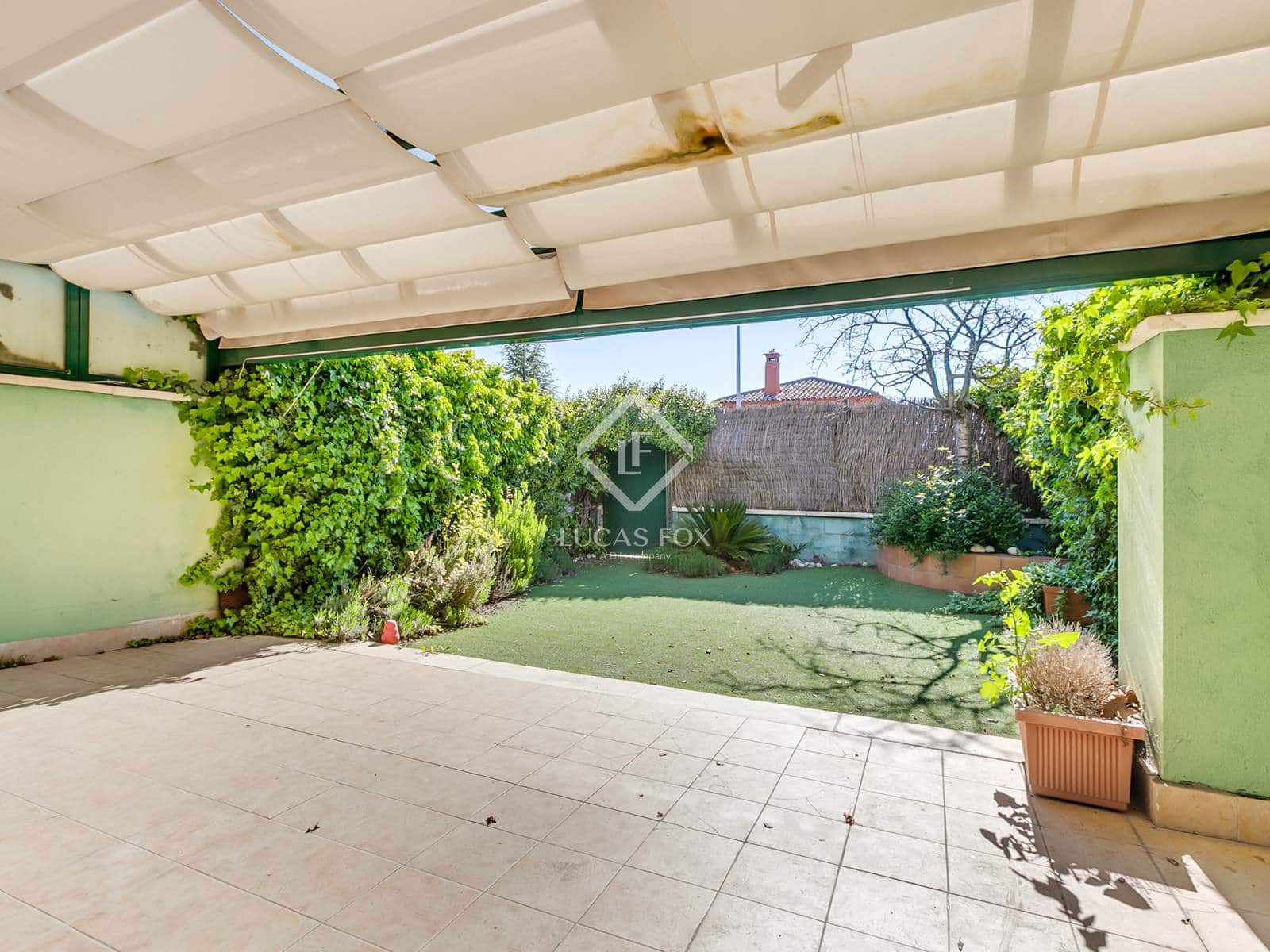 4 soveværelse Villa til salg i Madrid by med swimmingpool garage - € 1.650.000 (Ref: 8953785)