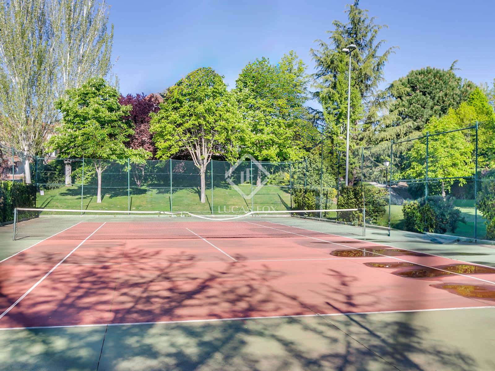 4 soveværelse Villa til salg i Madrid by med swimmingpool garage - € 1.650.000 (Ref: 8953785)