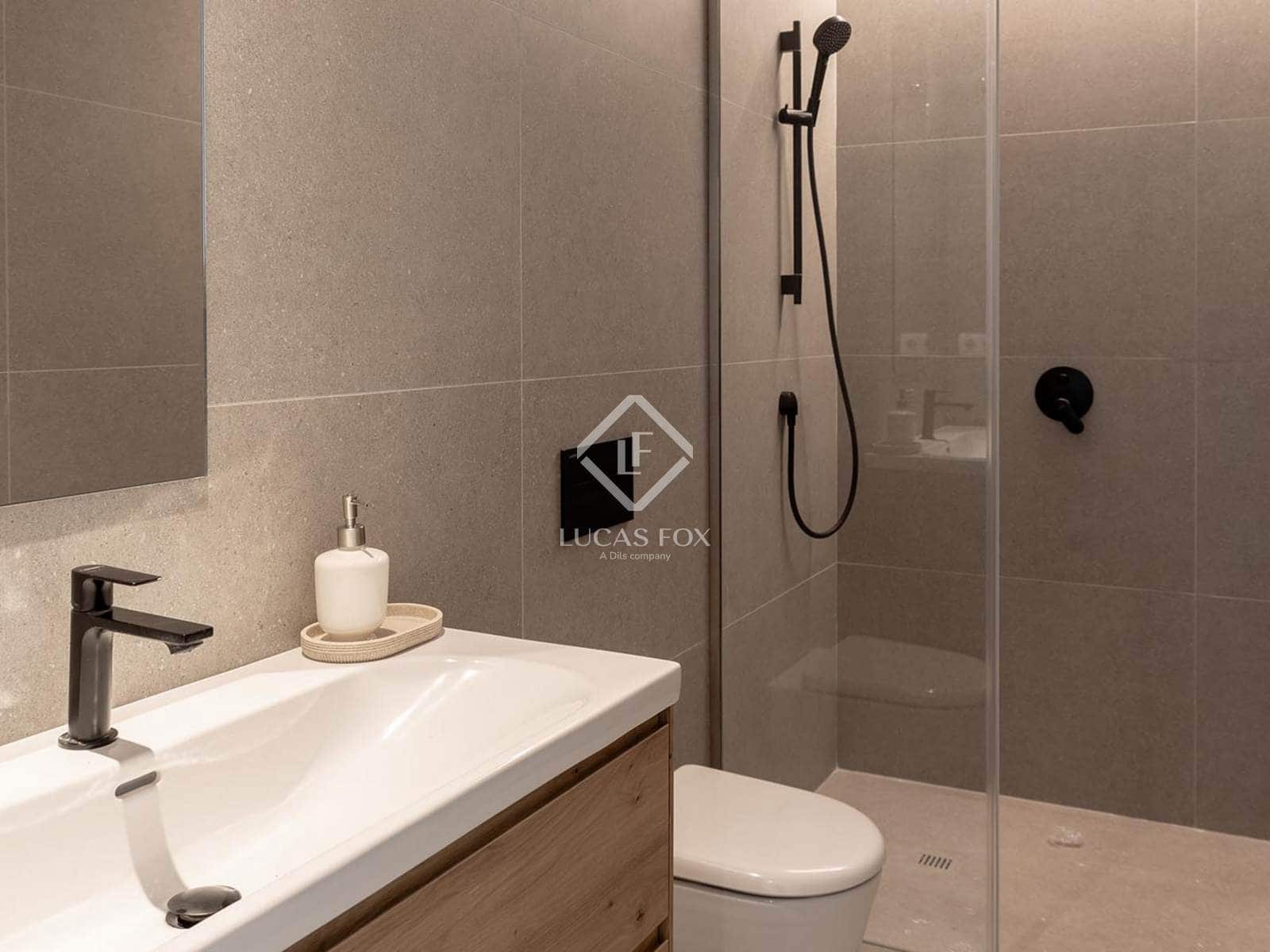 4 soverom Penthouse til salgs i Madrid by med svømmebasseng garasje - € 3 303 000 (Ref: 8953786)