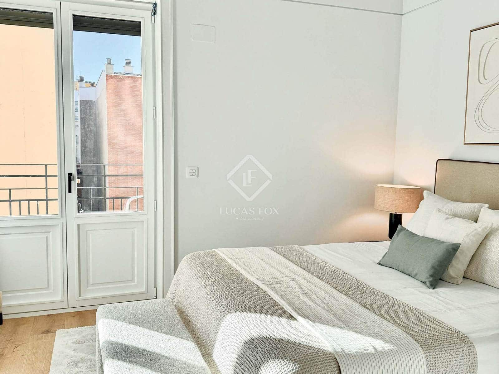 4 soverom Penthouse til salgs i Madrid by med svømmebasseng garasje - € 3 303 000 (Ref: 8953786)
