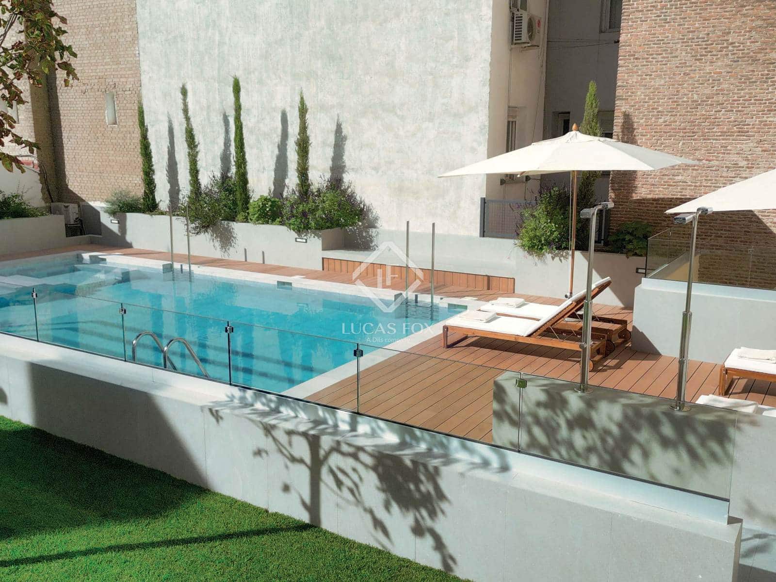 4 soverom Penthouse til salgs i Madrid by med svømmebasseng garasje - € 3 303 000 (Ref: 8953786)