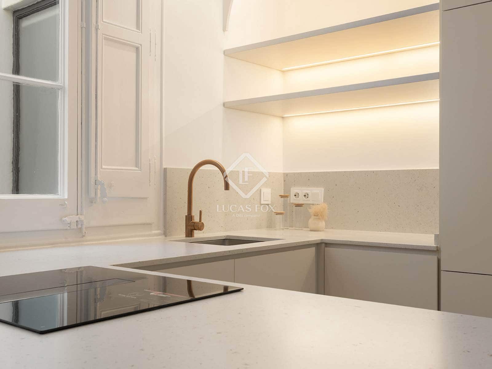 3 soveværelse Lejlighed til salg i Barcelona by - € 785.000 (Ref: 8953882)