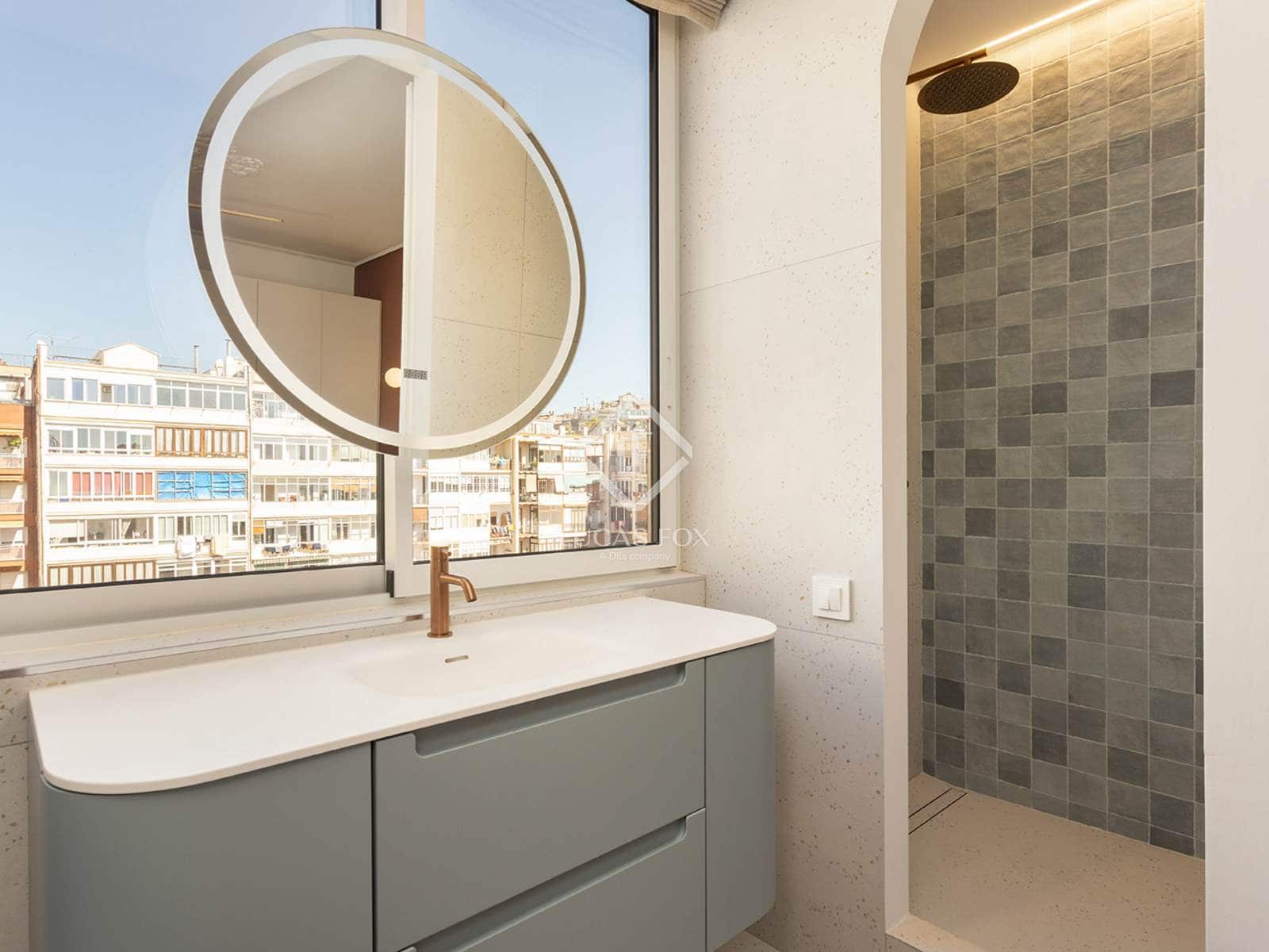 3 soveværelse Lejlighed til salg i Barcelona by - € 785.000 (Ref: 8953882)