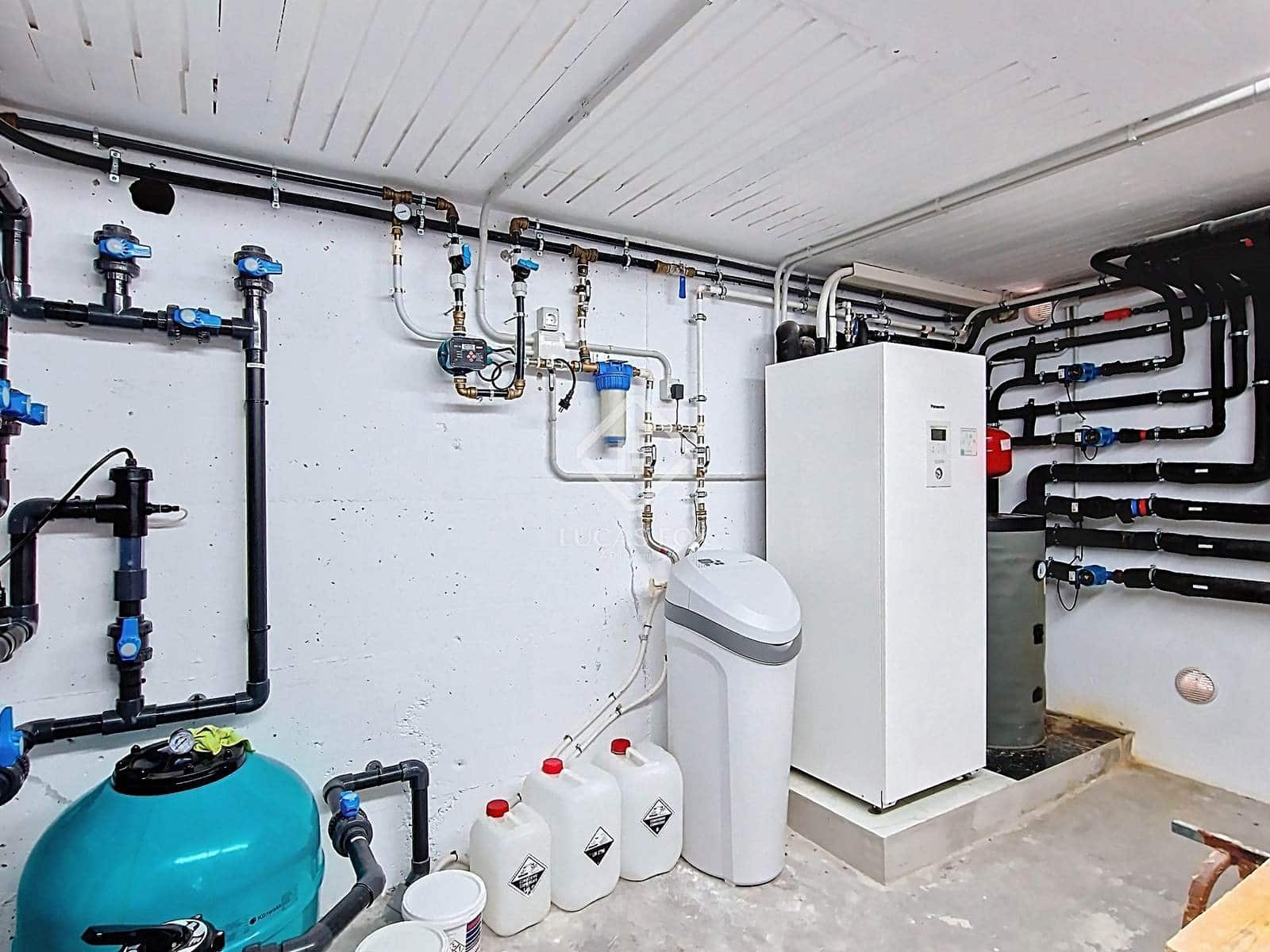 4 soveværelse Villa til salg i Vilanova i la Geltru med swimmingpool garage - € 950.000 (Ref: 8956086)