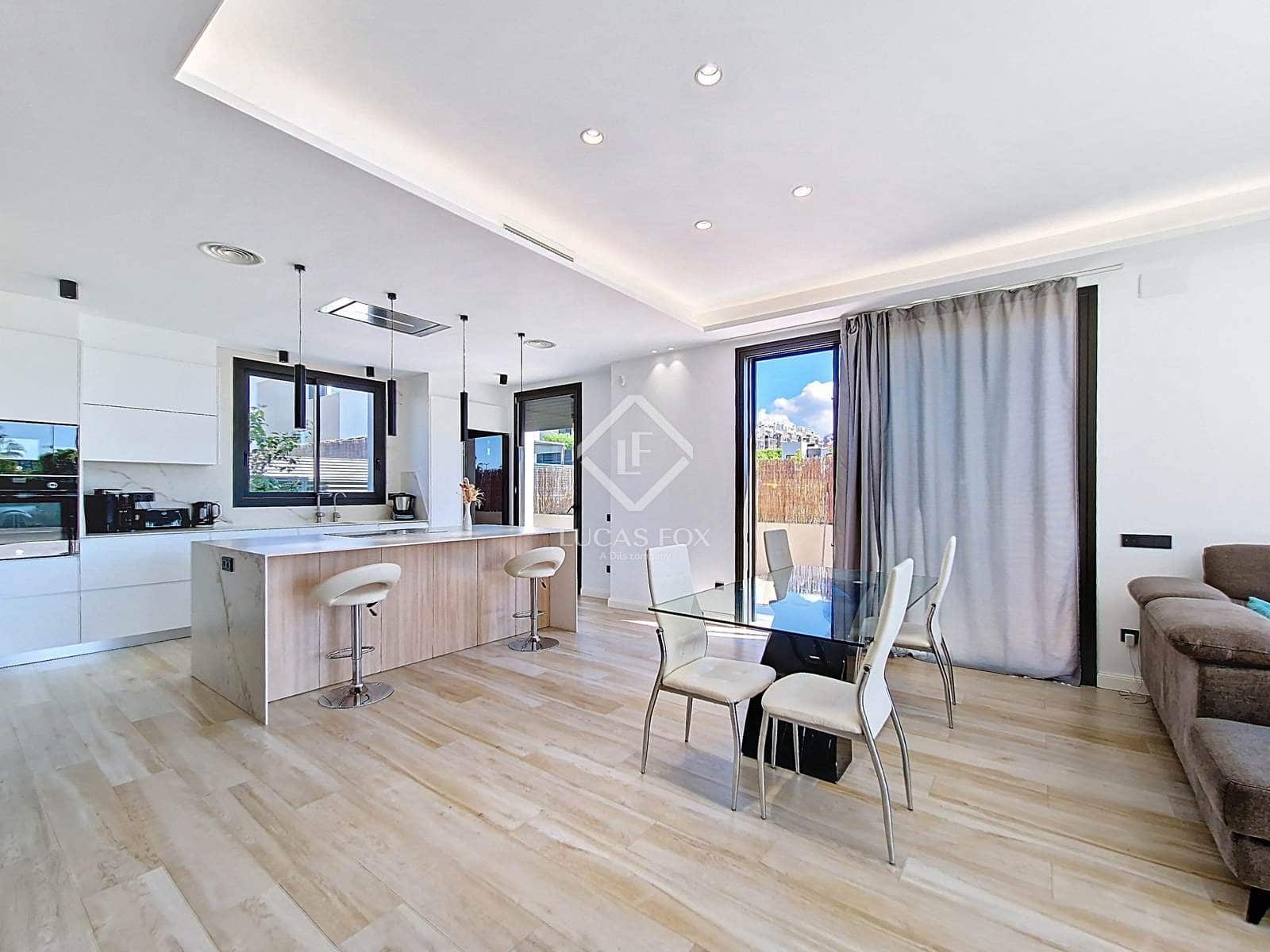 4 soveværelse Villa til salg i Vilanova i la Geltru med swimmingpool garage - € 950.000 (Ref: 8956086)