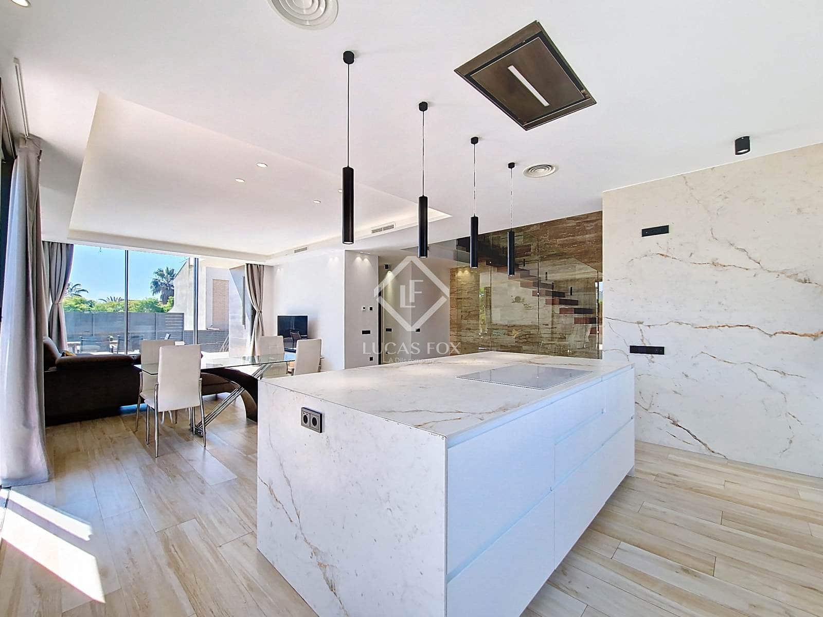 4 soveværelse Villa til salg i Vilanova i la Geltru med swimmingpool garage - € 950.000 (Ref: 8956086)