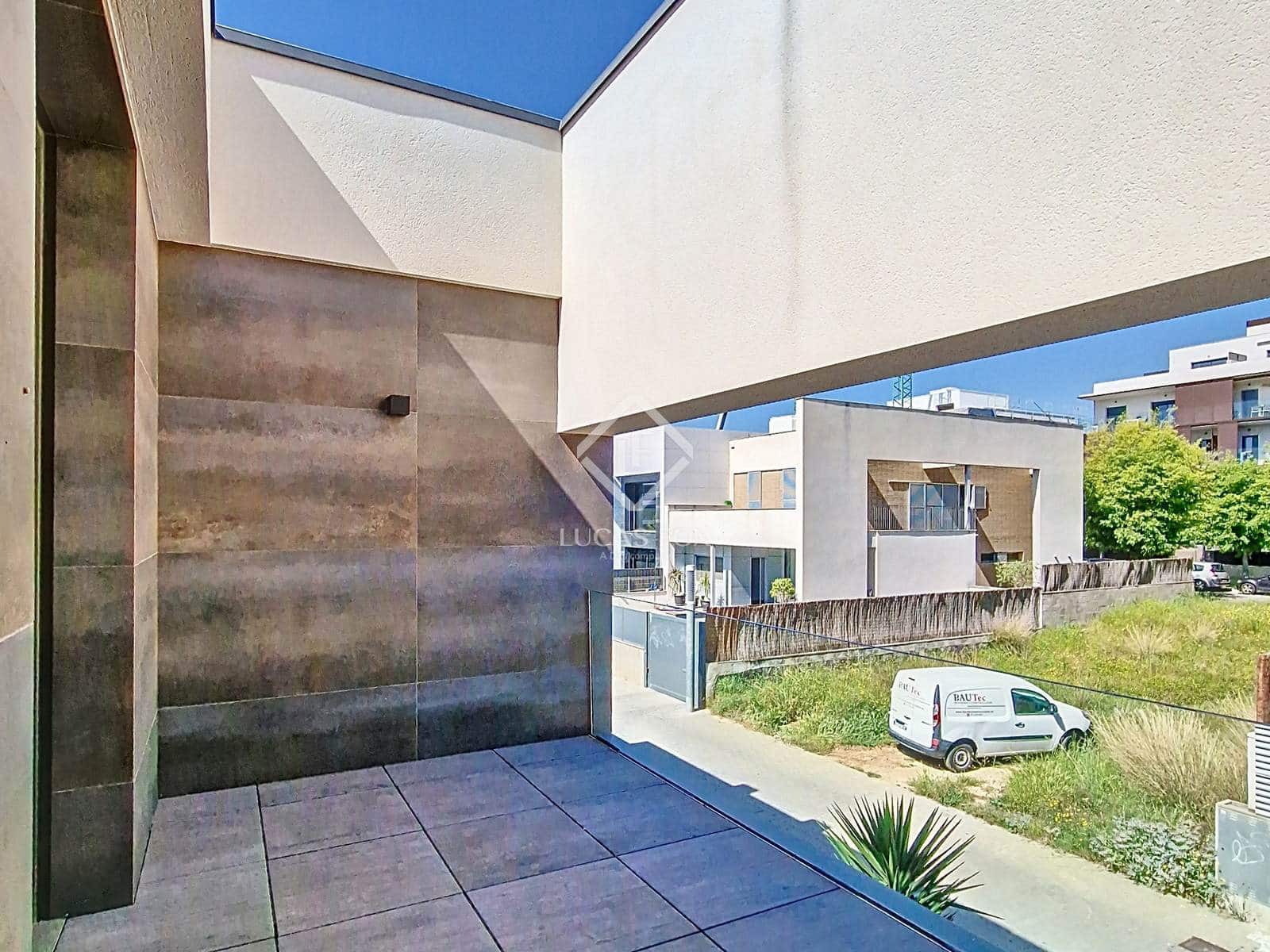 4 soveværelse Villa til salg i Vilanova i la Geltru med swimmingpool garage - € 950.000 (Ref: 8956086)