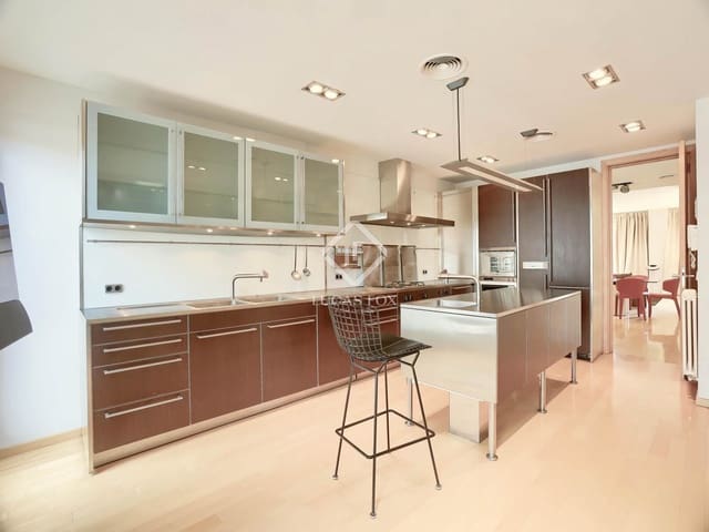 3 slaapkamer Appartement te koop in Palma de Mallorca met garage - € 2.900.000 (Ref: 8956252)