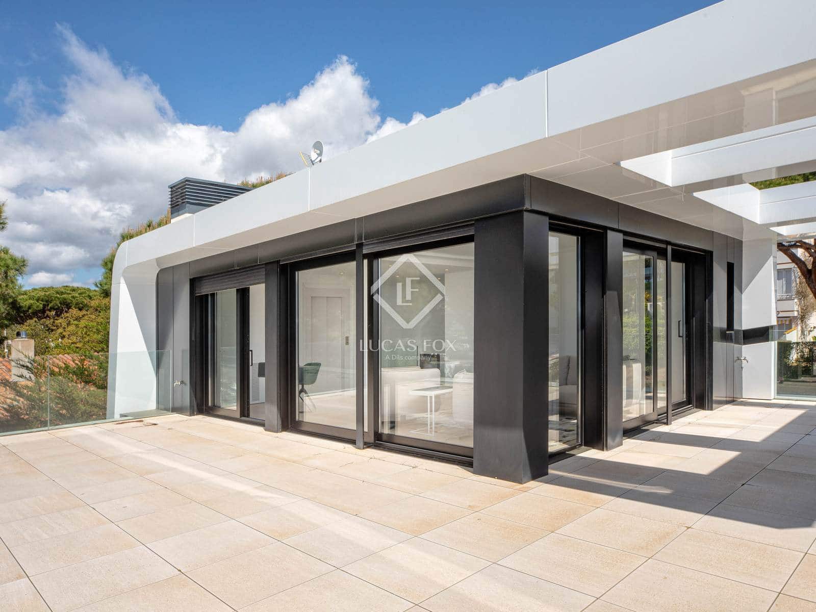 4 bedroom Villa for sale in Platja d'Aro with pool garage - € 2,650,000 (Ref: 8956257)