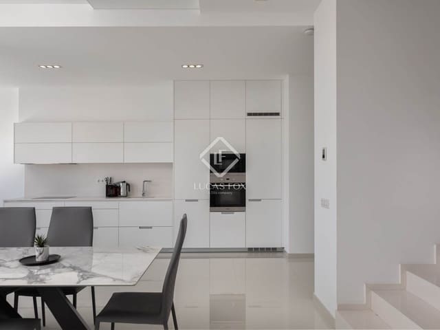 4 slaapkamer Villa te koop in Platja d'Aro, Castell-Platja d'Aro met zwembad garage - € 2.650.000 (Ref: 8956257)