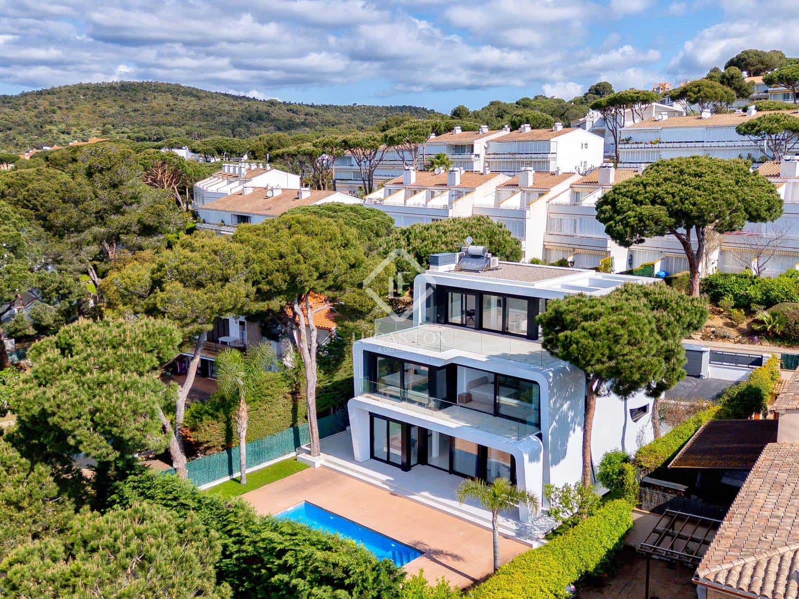 4 bedroom Villa for sale in Platja d'Aro with pool garage - € 2,650,000 (Ref: 8956257)