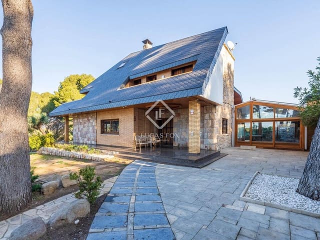 5 soverom Villa til salgs i Salou med svømmebasseng garasje - € 2 800 000 (Ref: 8956438)