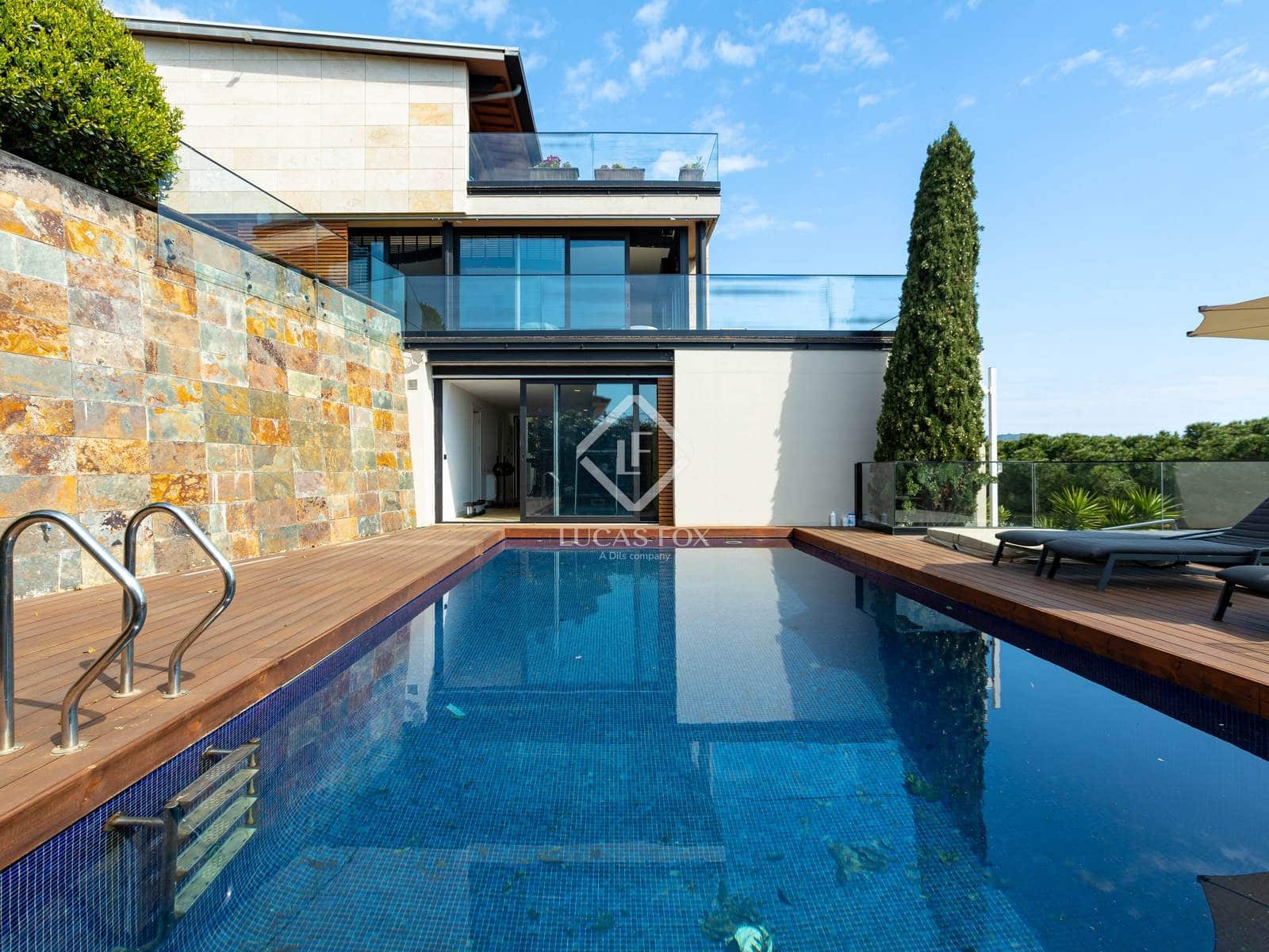 4 soveværelse Villa til salg i Calella med swimmingpool garage - € 2.095.000 (Ref: 8960378)