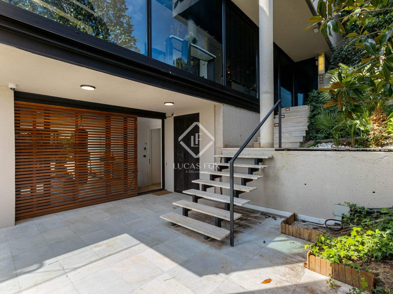 4 soveværelse Villa til salg i Calella med swimmingpool garage - € 2.095.000 (Ref: 8960378)