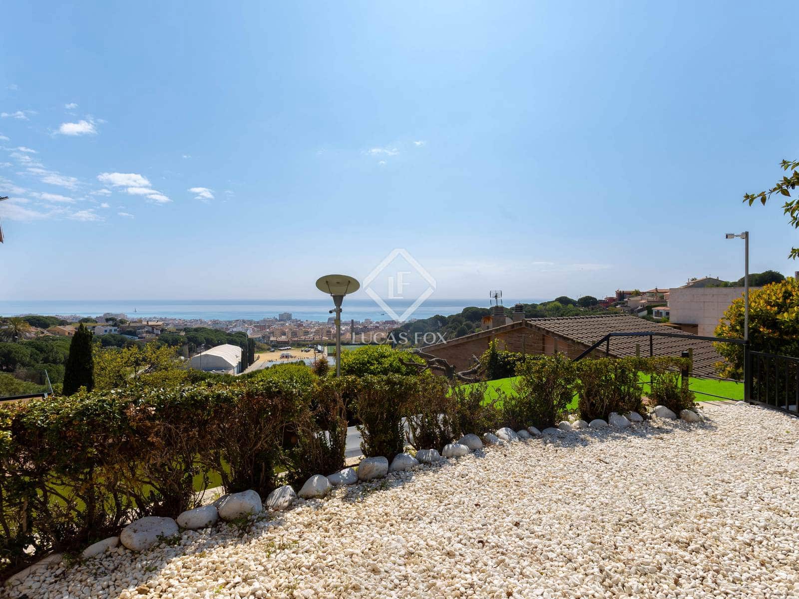 4 soveværelse Villa til salg i Calella med swimmingpool garage - € 2.095.000 (Ref: 8960378)